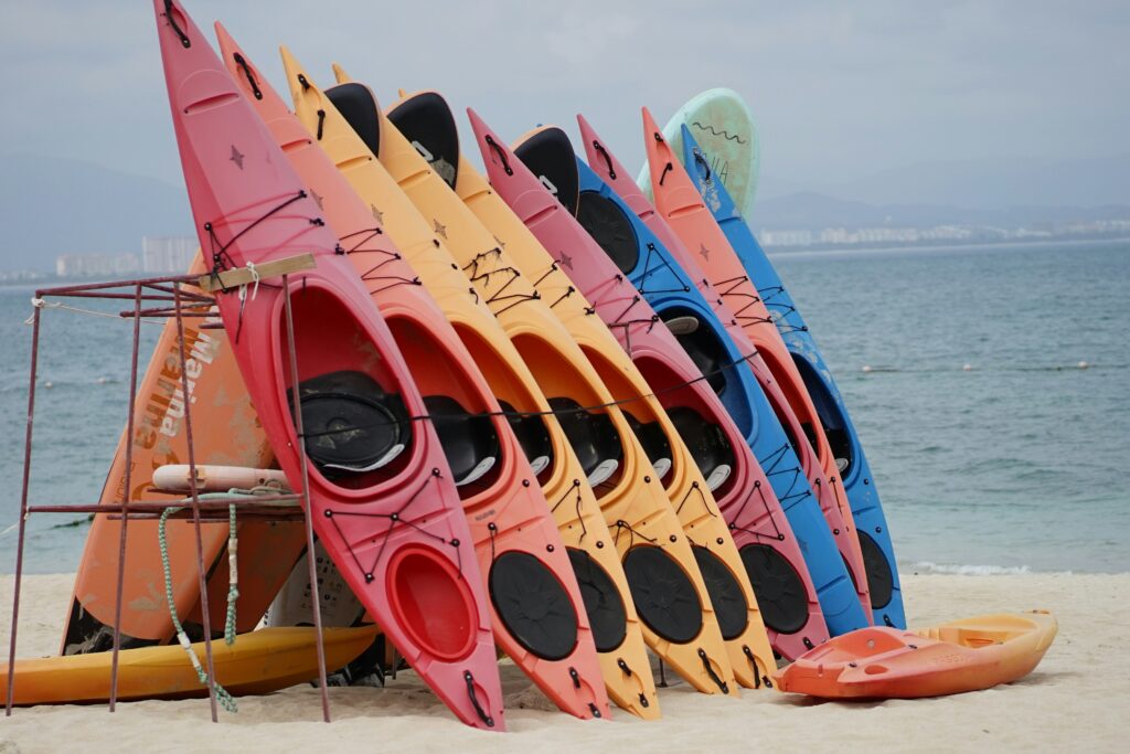 Canoe vs Kayak