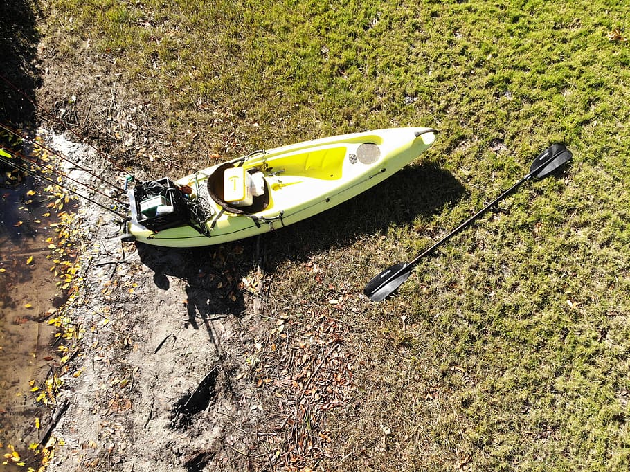 trolling motor on a kayak